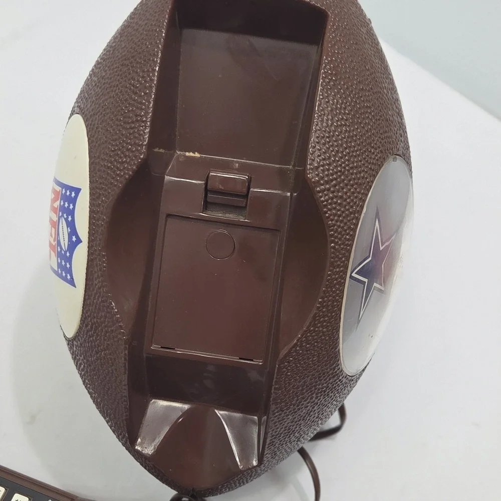 VINTAGE COLUMBIA TEL-COM MODEL NFL-28‎ FOOTBALL SHAPE CORDED TELEPHONE Cowboys
